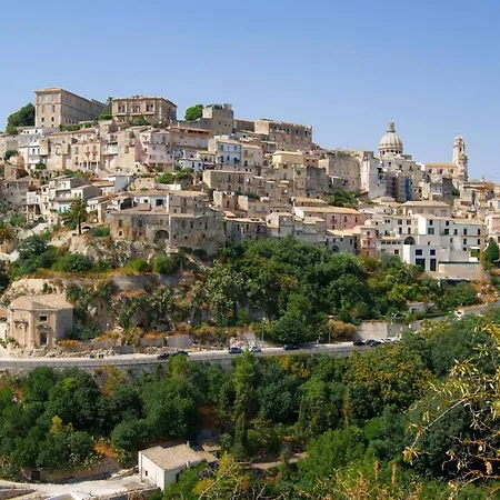 Luce * Modica